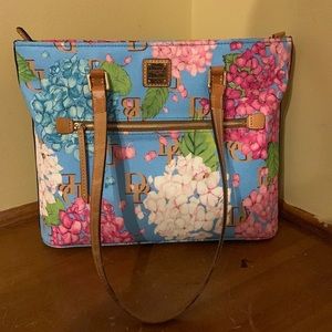 Dooney & Bourke Hydrangea Monogram Nelly Tote-Blue